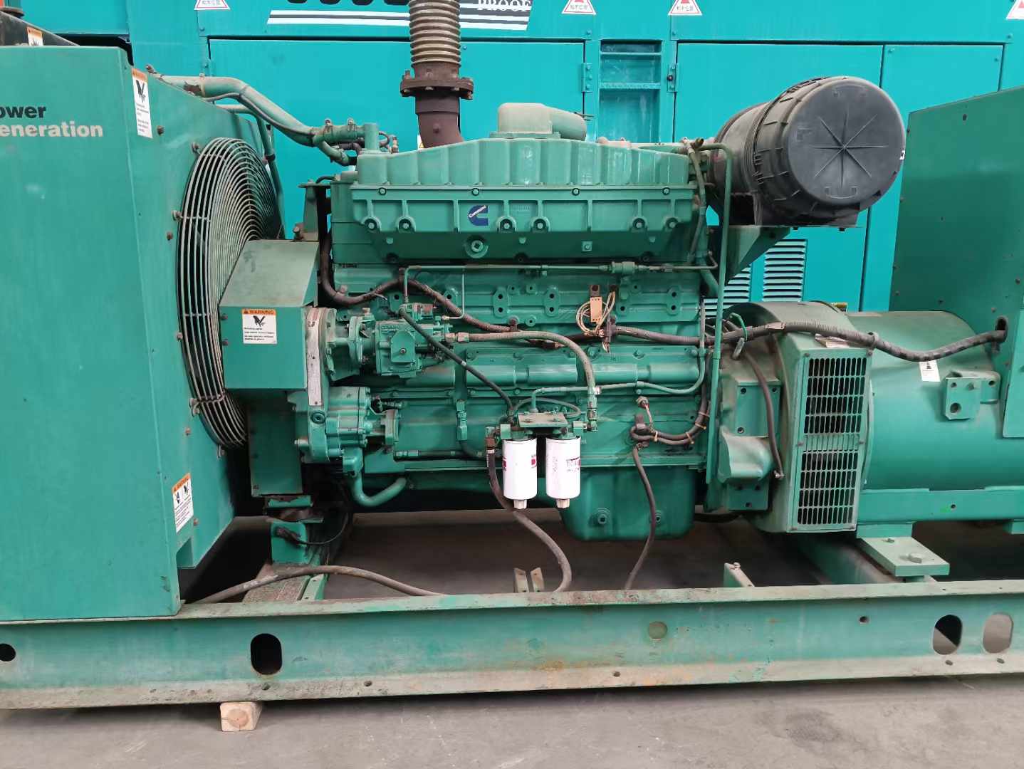 大渡口过载会对 600kW 柴油发电机组造成哪些损害？